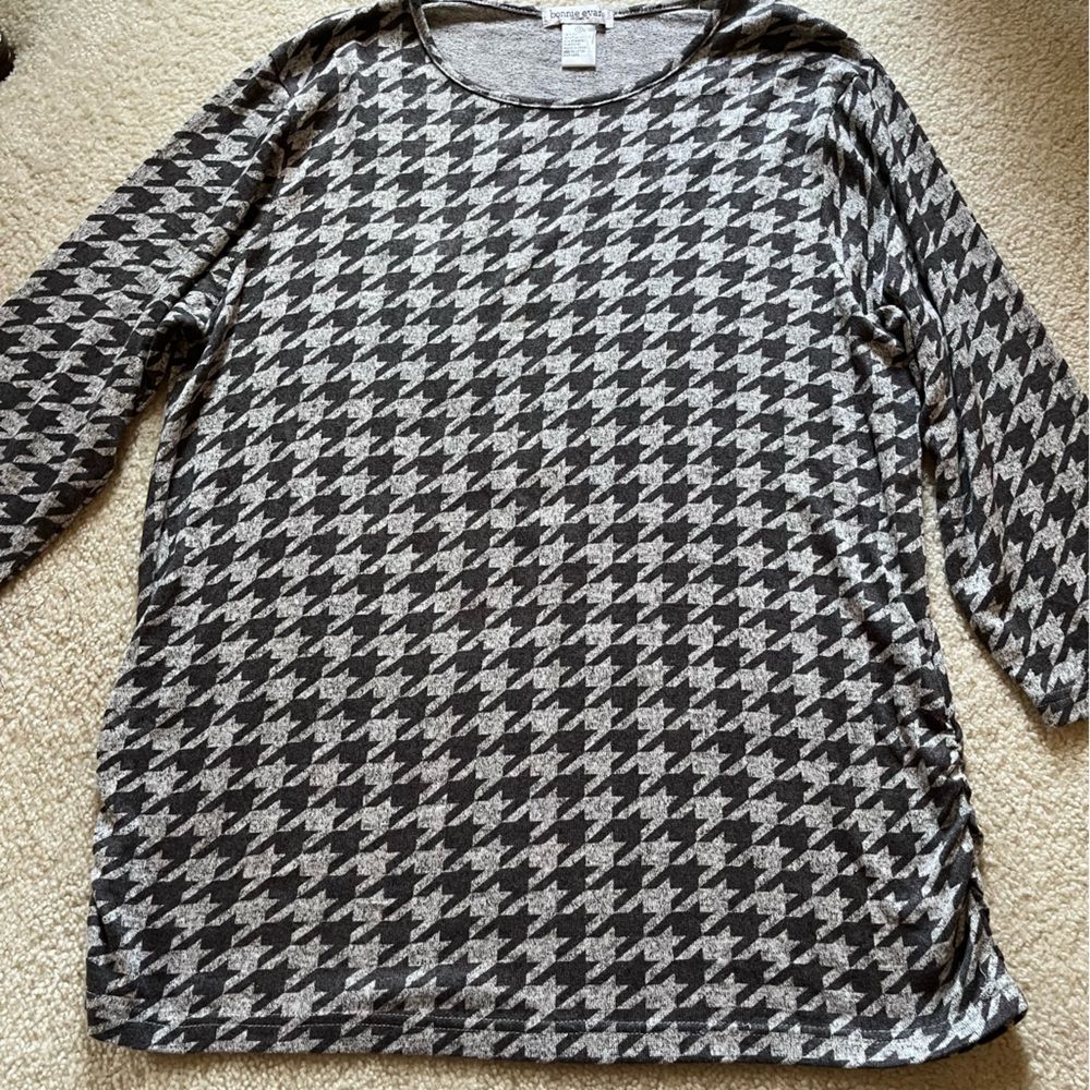 Gray Houndstooth Women's Tunic Top